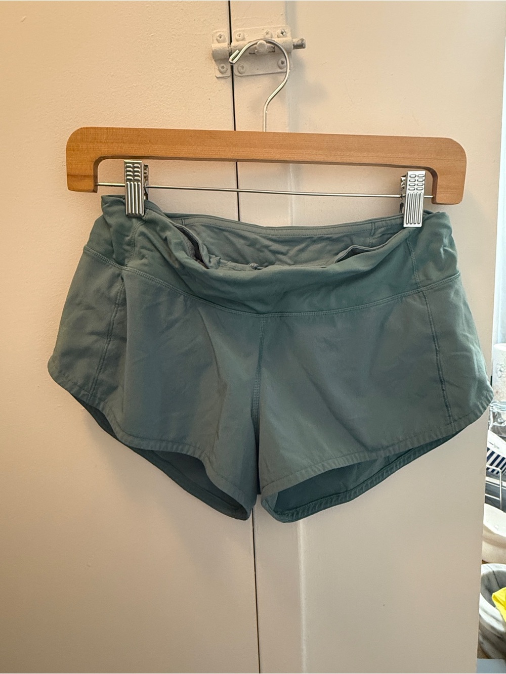 lululemon athletica Speed Up Short 2.5”— Aquatic Green - Picture 10 of 12